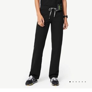 FIGS Livingston Petite scrub pant